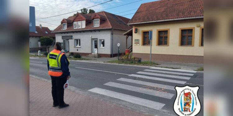 Nekünk is becsöngettek