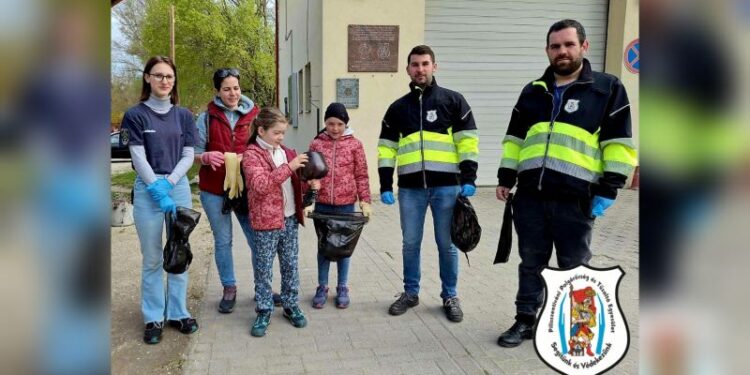 Falutakarításon vettünk részt