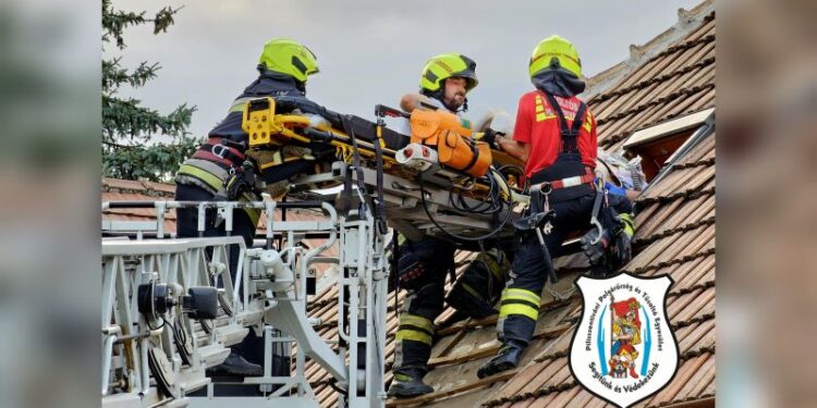 Segítségnyújtás a mentőknek