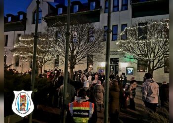 Első Adventi gyertyagyújtás