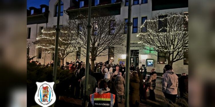 Első Adventi gyertyagyújtás