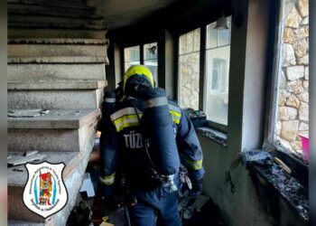 Családi házban csaptak fel a lángok