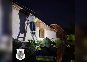 Riasztás családi ház tűzhöz Vörösvárra