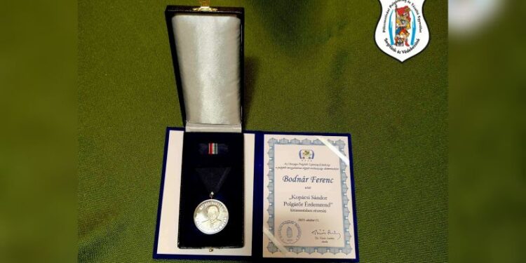 Elismerés elnökünknek