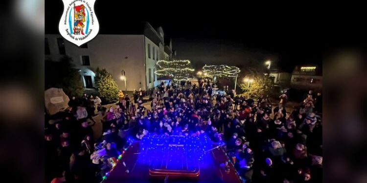 Mikulás a főtéren is