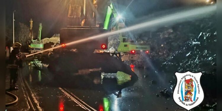 Hulladékfeldolgozó lángolt a XXIII. kerületben