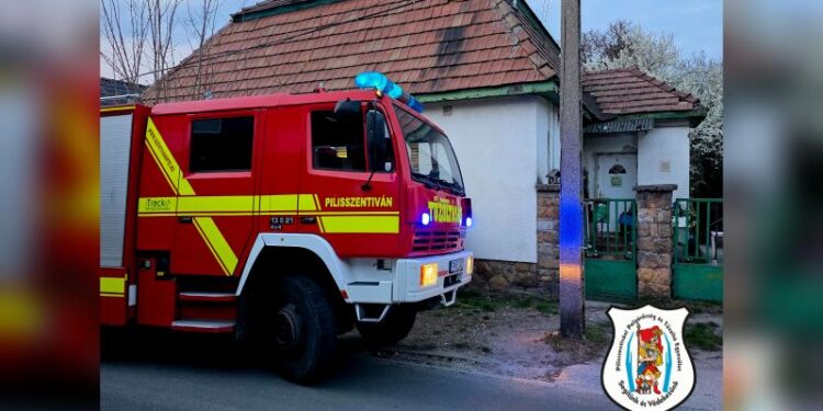 Ajtónyitás a templomhegy utcában